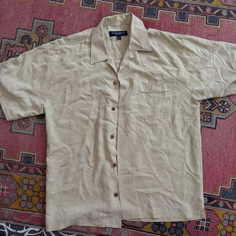 Silver Edition Quiksilver Men's Beige/Mustard Short Sleeve Button Down Shirt L
